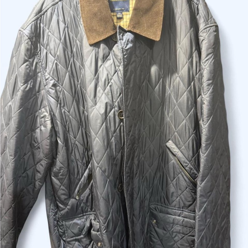 Brooks Brothers Quilted Jacket with Brown Collar